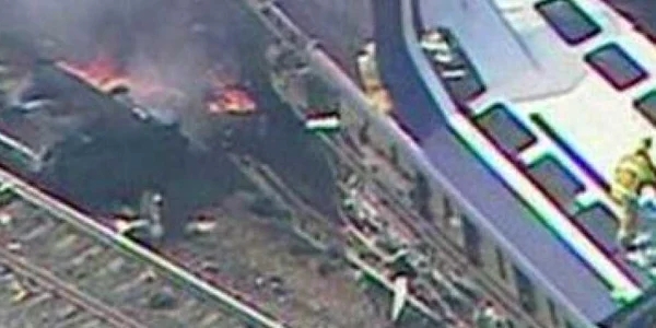 UPDATE: cel puţin 25 de morţi în coliziunea a două trenuri, potrivit unui nou bilanţ