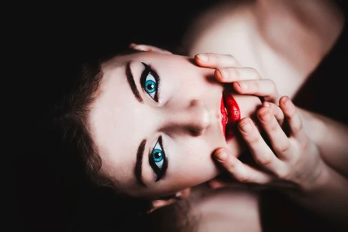 Inflamarea nervului optic poate fi un simptom al instalării sclerozei multiple.www.clickpentrufemei.ro