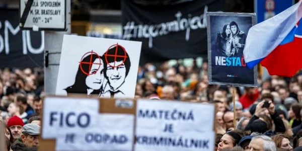 Manifestatii Slovacia FOTO EPA-EFE
