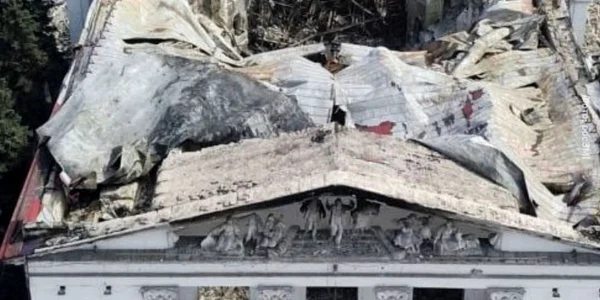 Rusia a redeschis teatrul din Mariupol bombardat FOTO x  jfif