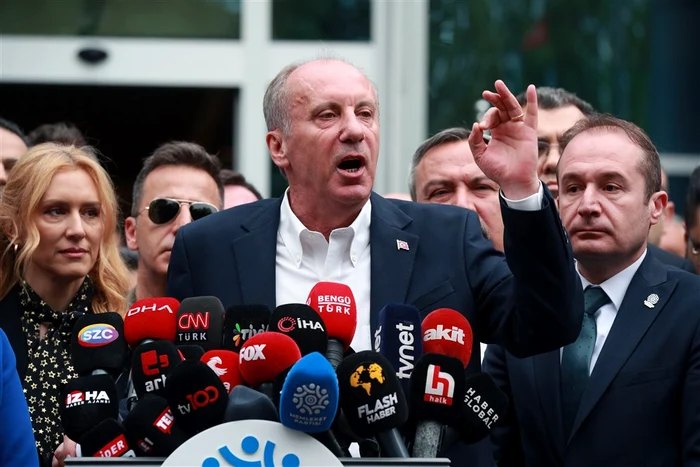 Muharrem Ince anunțându-și retragerea din cursa electorală Foto EPA EFE