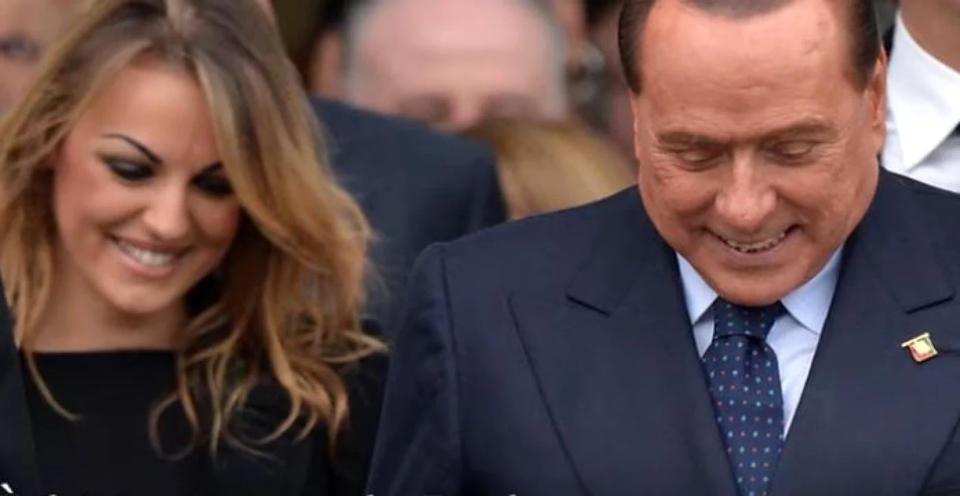 Francesca Pascale si Silvio Berlusconi Captura YouTube