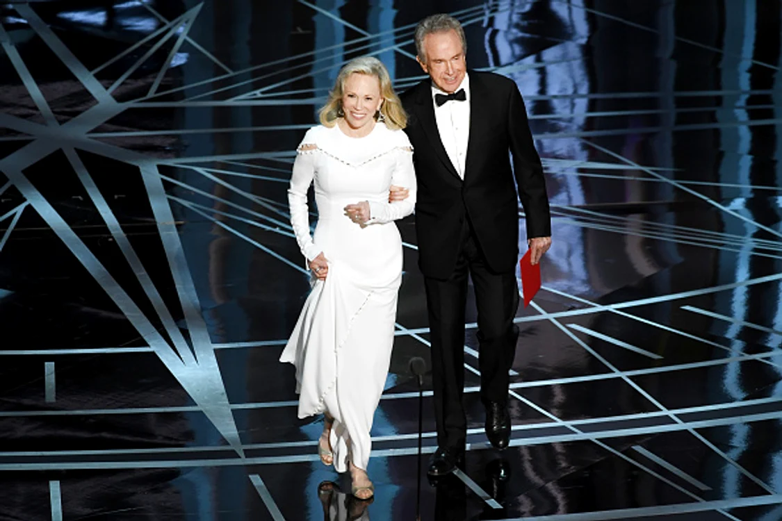 Momentul când Warren Beatty și-a dat seama de gafa comisă