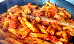 paste cu crenvusti si morcovi jpeg