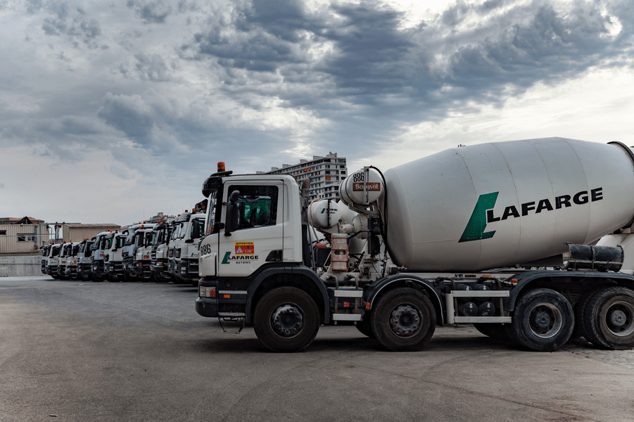 Lafarge a recunoscut că a dat mită organizației teroriste ISIS