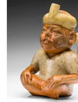Un vas ceramic din jurul anilor 100-500 d.Hr., atribuit culturii peruviene Moche, care înfățișează un bărbat cu buză despicată (© The Art Institute of Chicago. CC0 Public Domain Designation)