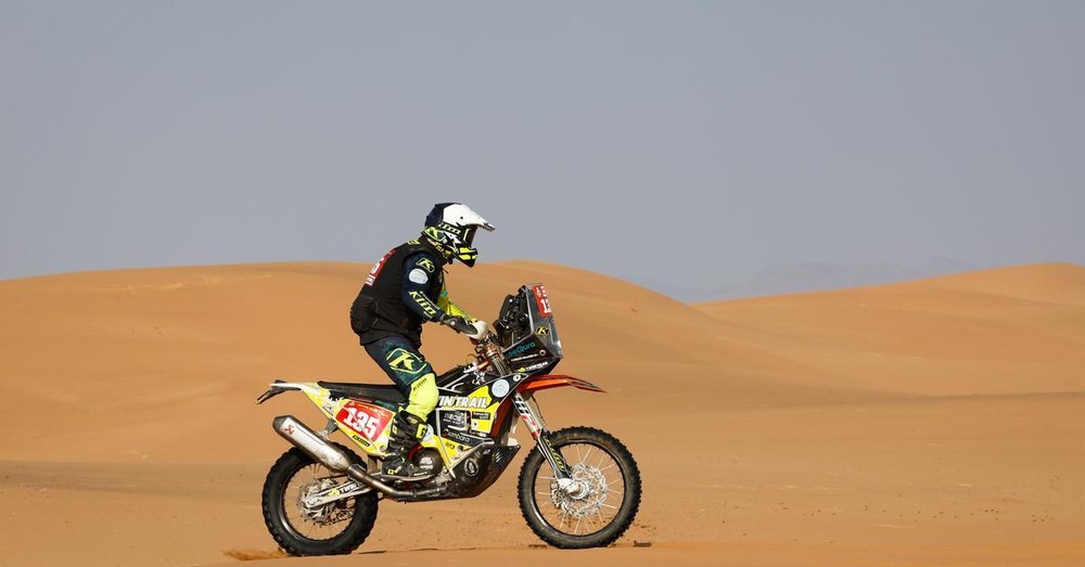 Pilotul spaniol, Carles Falcon, în stare gravă după o căzătură în Raliul Dakar