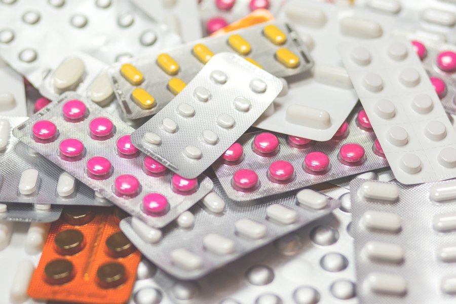 Sănătatea riscă să devină un lux. Ce medicamente ar putea deveni inaccesibile din cauza taxelor SUA 