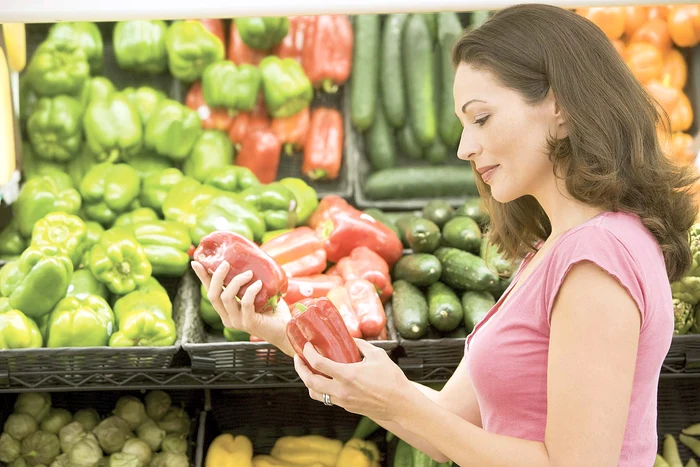 
    Reporterii Click! îţi spun cum se aleg legumele, cum se păstrează cât mai mult timp proaspete şi cât te costă să-ţi aprovizionezi cămara  