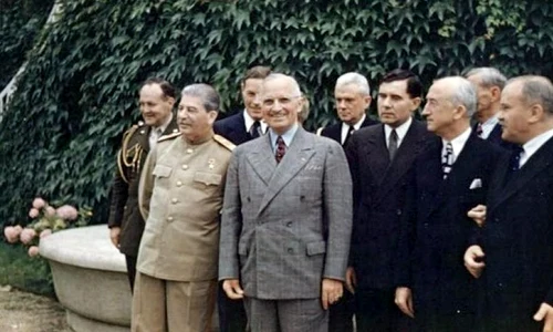 Sfârșitul unui război, începutul altuia: noua ordine mondială după 1945 jpeg