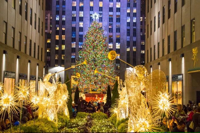 Bradul împodibit de la Rockefeller Center  FOTO Shutterstock