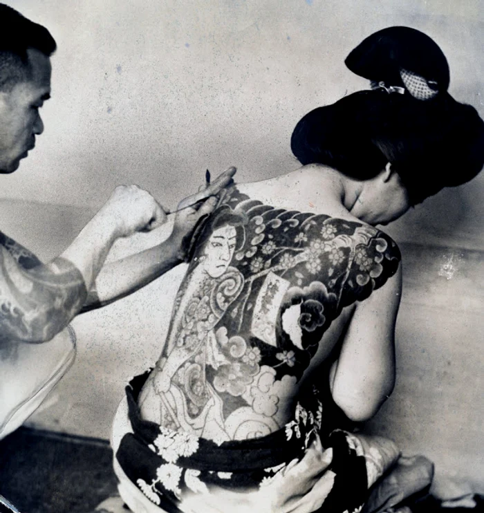vintage photos of yakuza with their tattoos 3 jpg jpeg