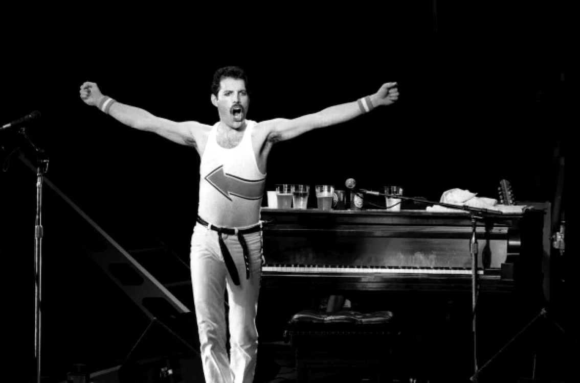 Mesaje ascunse în muzică. În imagine, Freddie Mercury, solistul trupei Queen / FOTO Getty Images