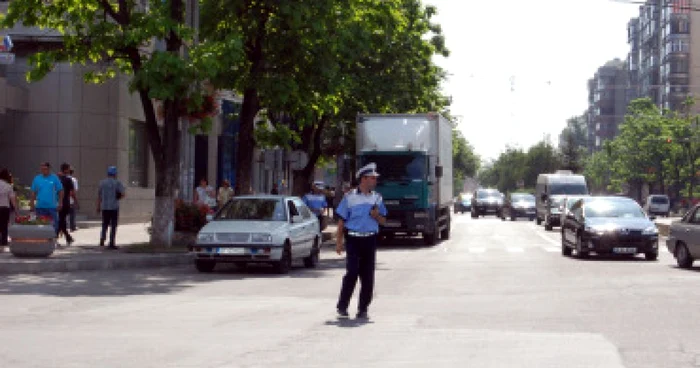 Slatina: Tunetul a lovit şoferii olteni