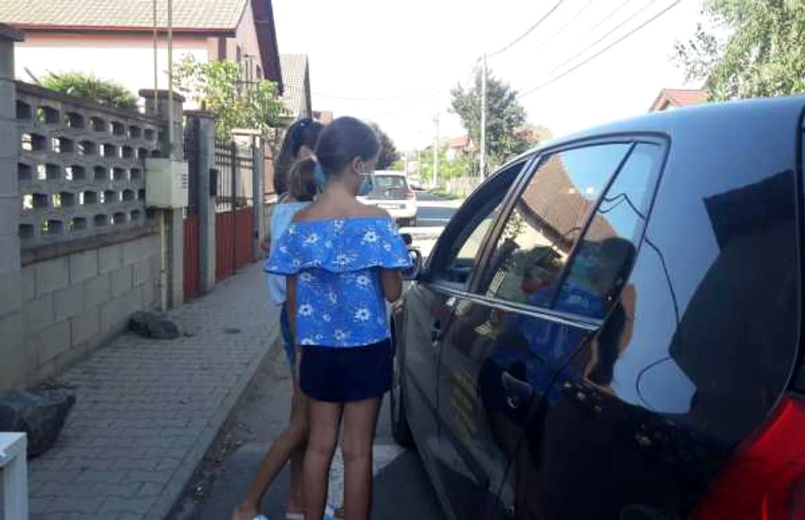 Afacere inedită pentru două fetiţe de nouă ani FOTO Ş.Both