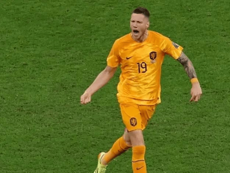 Messi l-a făcut prost, dar jucătorul olandez Wout Weghorst se află în fața unui transfer de senzație