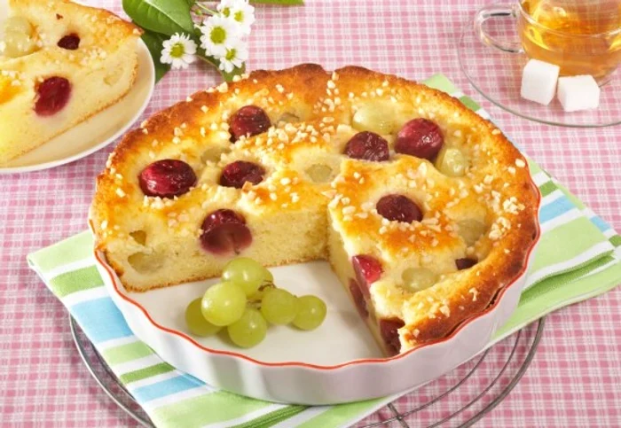 
    Răsfaţă-te cu o plăcintă cu struguri!clickpoftabuna.ro  