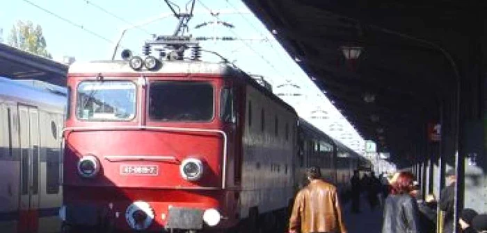 Hunedoara: După ce a băut bine, a sărit din tren