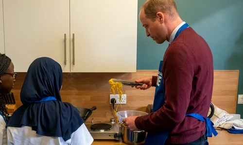 Printul William in bucatarie a gatit pui teriyaki profimedia 0750200885 jpg