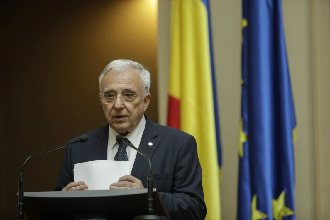 Mugur Isărescu, guvernatorul BNR,
