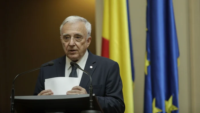 Guvernatorul BNR Mugur Isărescu