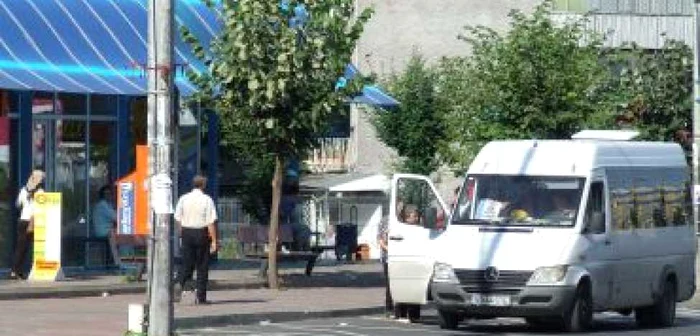 NEAMŢ: Transportatorii locali, obligaţi să intre în legalitate