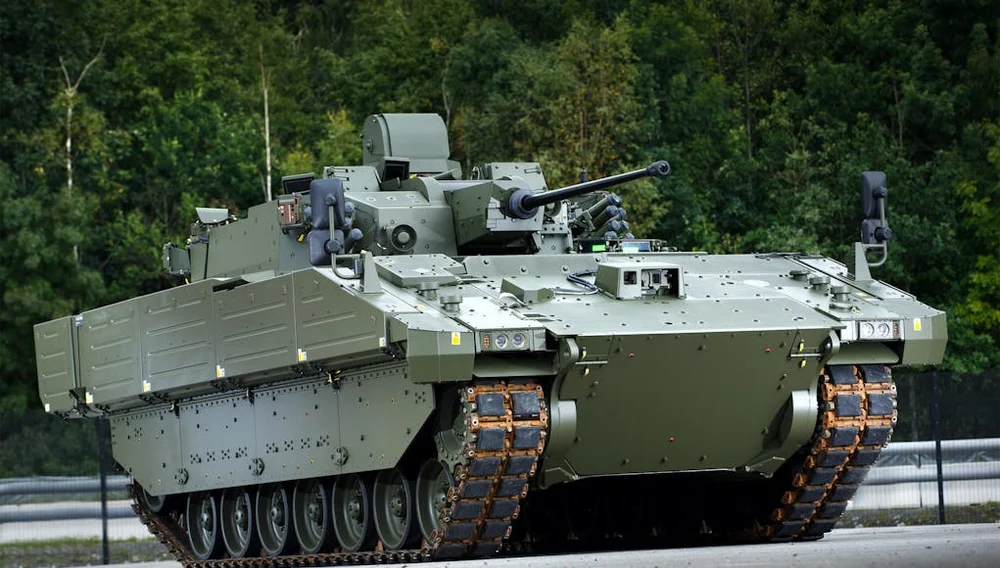 O țară NATO a încetat să mai folosească vehicule de luptă după ce vibrațiile i-au îmbolnăvit pe soldați