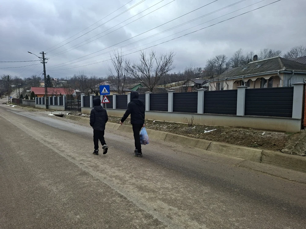 Mulți copii de la țară nu-și permit excursii costisitoare FOTO Cosmin Zamfirache