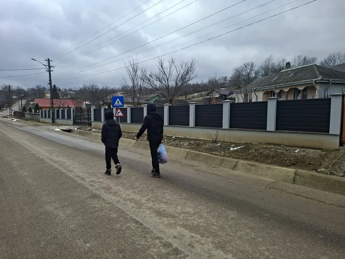 Mulți copii de la țară nu-și permit excursii costisitoare FOTO Cosmin Zamfirache