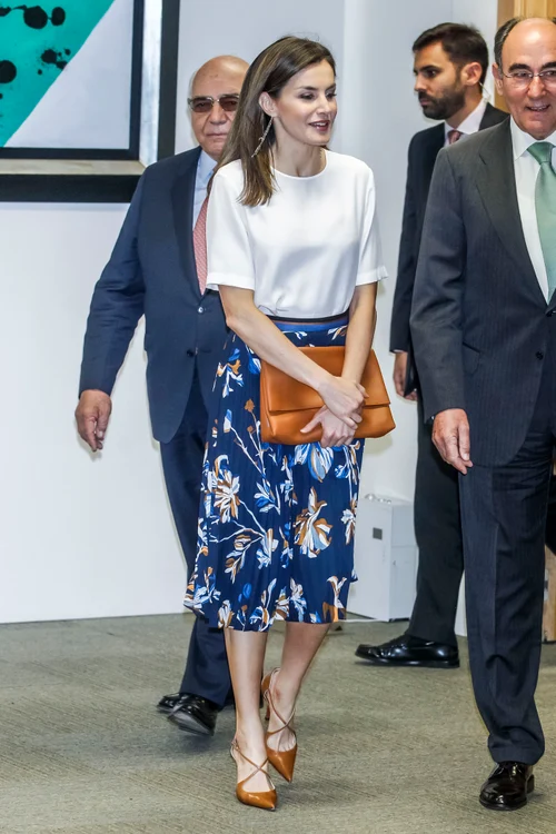 Queen Letizia Meeting With Help Against Drug Addiction   Madrid jpeg