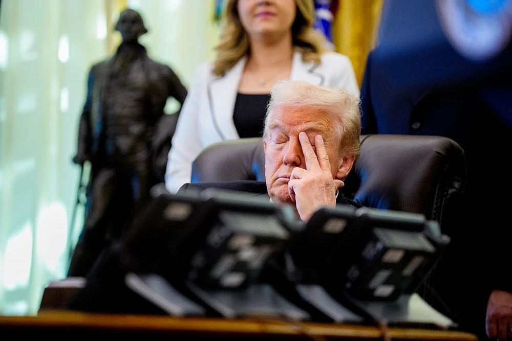 „The Daily Show” îl taxează pe „somnorosul” Trump, într-un montaj amuzant de Crăciun. Filmul are pe fundal chiar vocea președintelui SUA