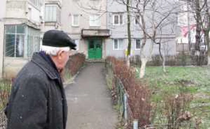 Chiar dacă apartamentele s-au ieftinit faţă de anul trecut, băcăuanii nu se pot apropia de ele