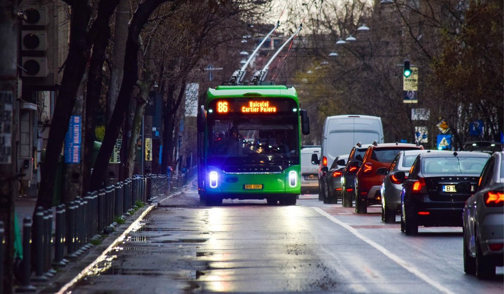 Bucureștiul primește 87,44 de milioane de euro pentru înnoirea flotei STB. Ce vehicule vor fi înlocuite pe trasee
