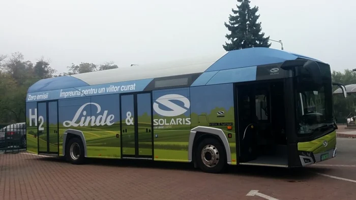 Polonezii de la Solaris au testat în mai multe oraşe din România modelul lor de autobuz cu hidrogen. FOTO: Solaris