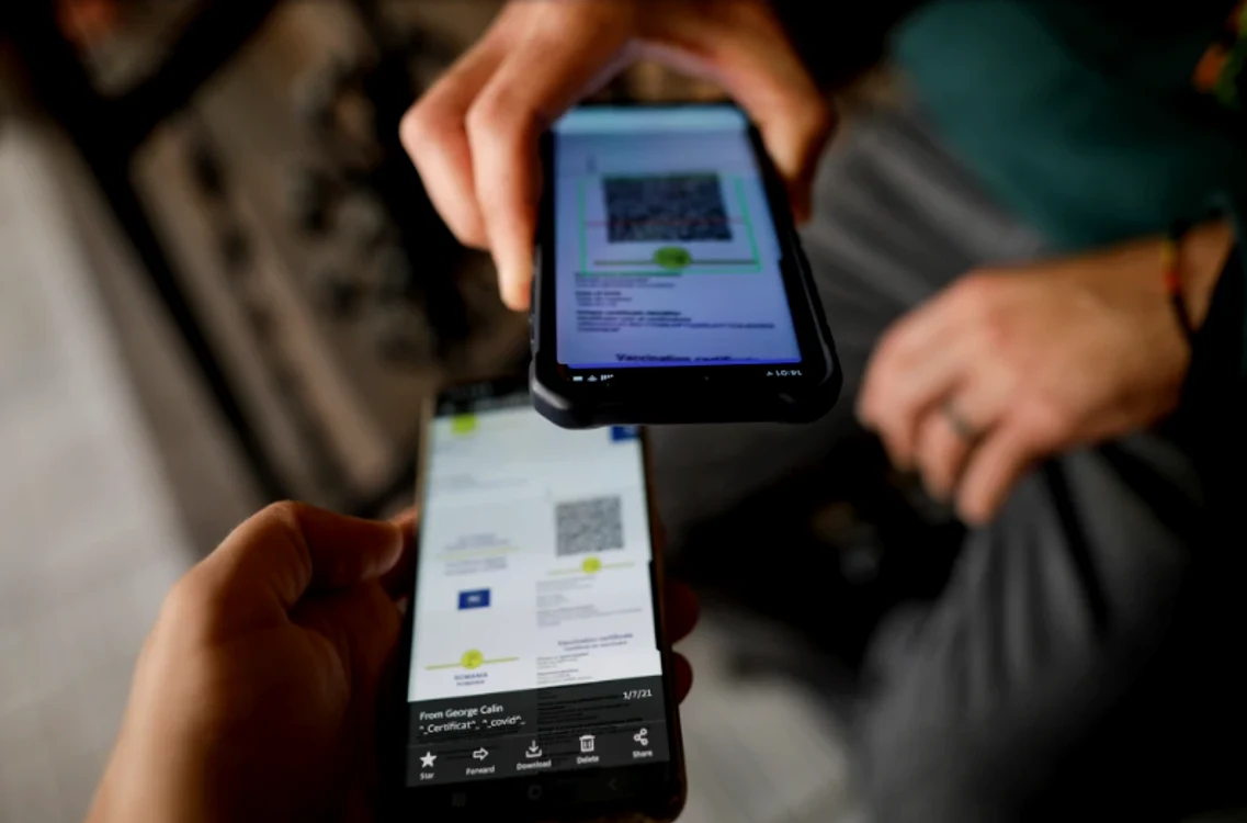 Certificatul verde ar putea fi adoptat până la finalul lui ianuarie foto: Inquam