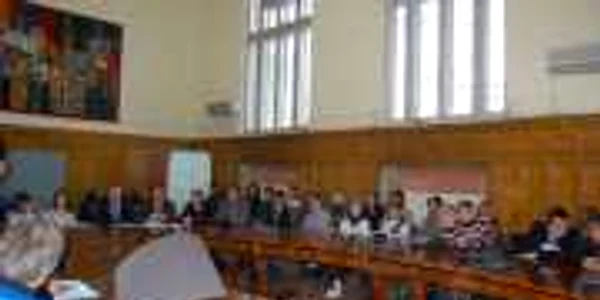 Conflict între Liga Studenţilor şi profesorii din Senatul Universităţii