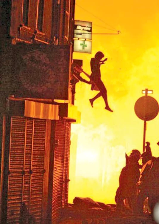 Femeia a mai trăit doar câteva minute după impactul cu solul