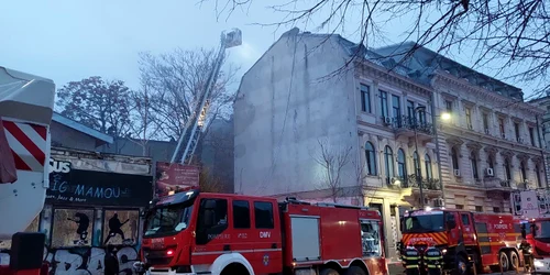 Incendiu Centrul Vechi București Foto ISU B If 1 jpeg