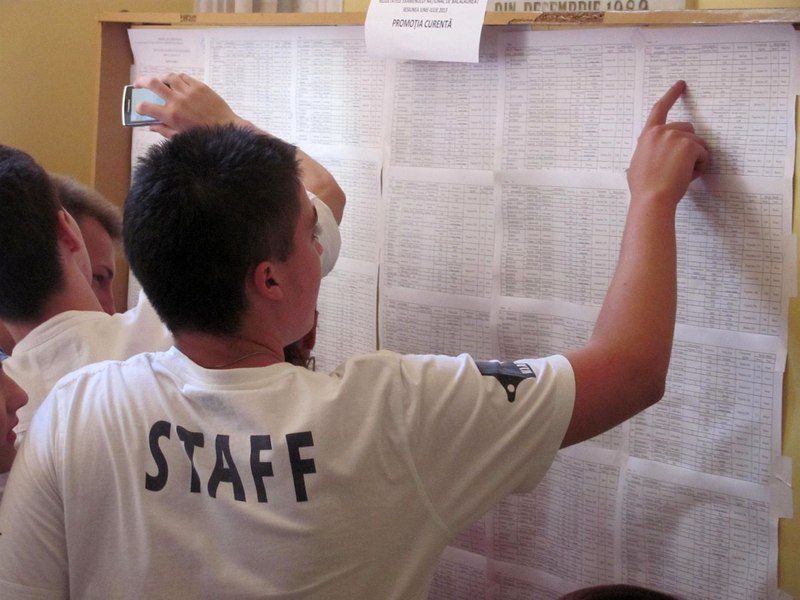 Rezultate simulare Bacalaureat 2025. Când vor fi afișate notele și cum le vor afla elevii   