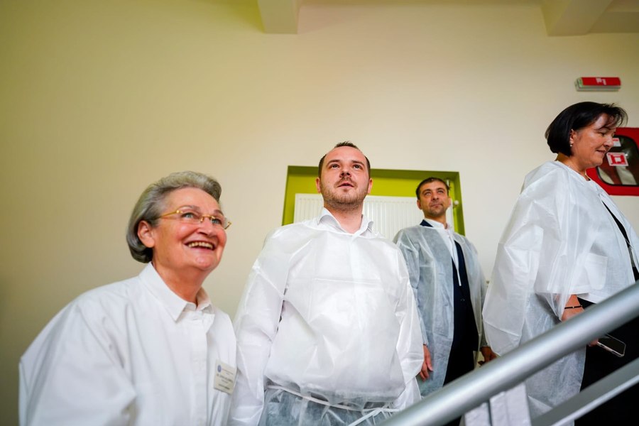 „Nu lipsa banilor este problema”. Un spital de excepție modernizat cu fonduri din PNRR, dat exemplu de ministrul Sănătății  