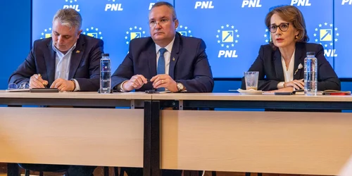 Nicoleta Pauliuc si Nicolae Ciuca FOTO Facebook Nicolae Ciuca jpg