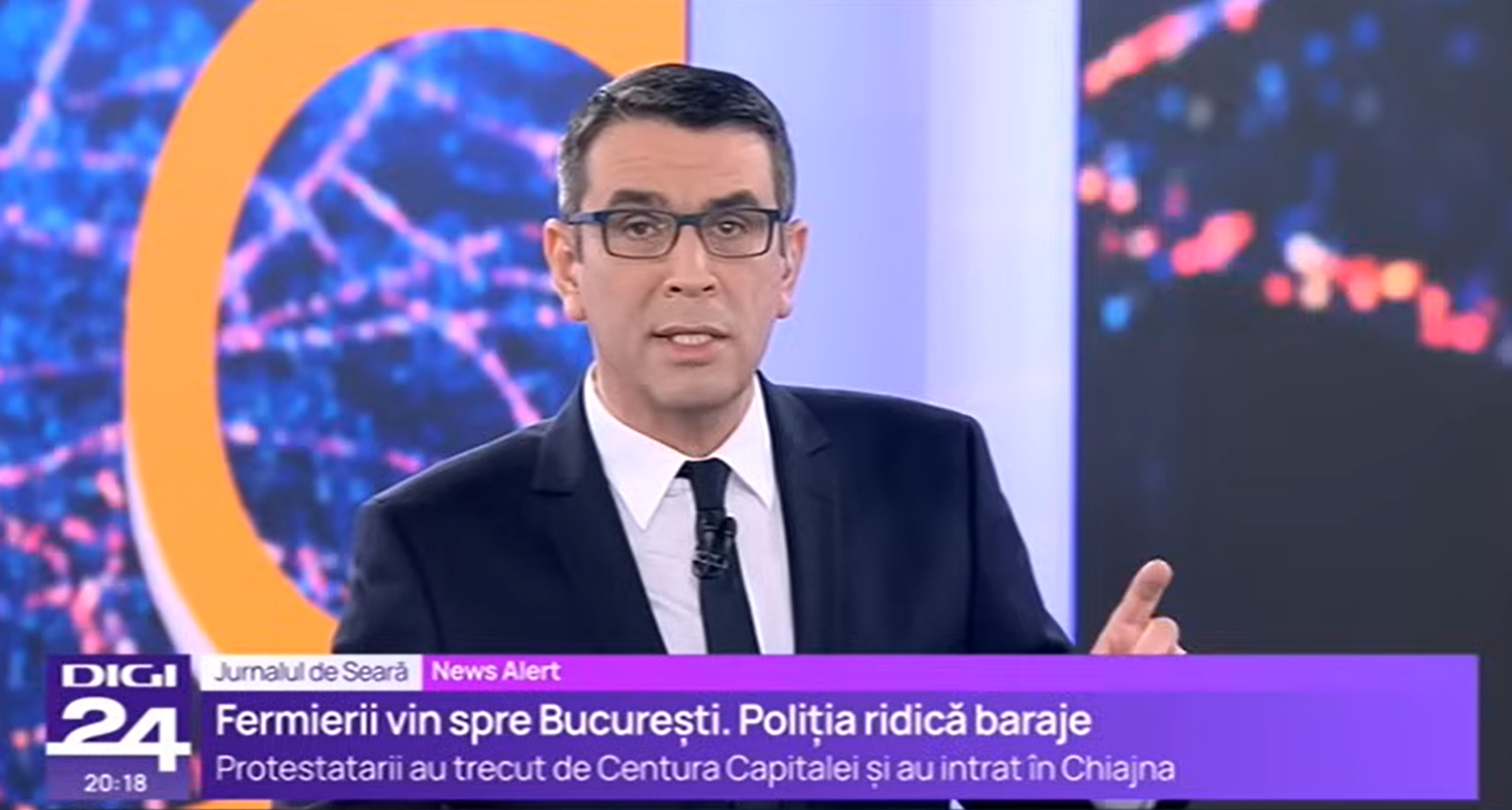 Cosmin Prelipceanu, realizatorul emisiunii „Jurnalul de Seară”. Sursă foto: Captură video Youtube