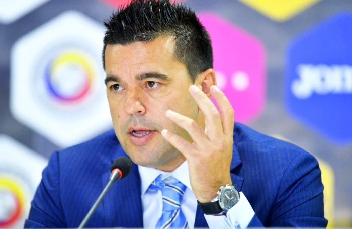 Cosmin Contra e liber de contract după ce a terminat preliminariile Euro 2020 în genunchi cu România