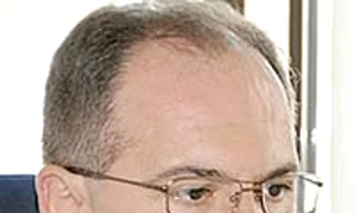Primarul Eduard  Ciocăzanu şi a înşelat  soţia cu secretara jpeg