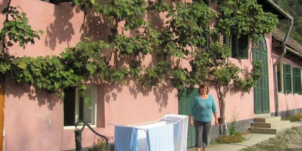 La Malancrav, turistii platest 80 de lei pentru o noapte de cazare