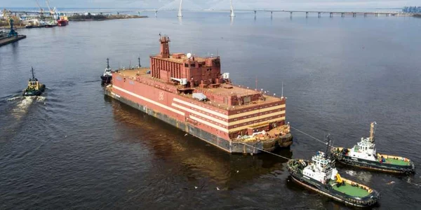 Centrală nucleară plutitoare rusă Akademik Lomonosov FOTO Guliver / Getty Images / Anton Vaganov / TASS