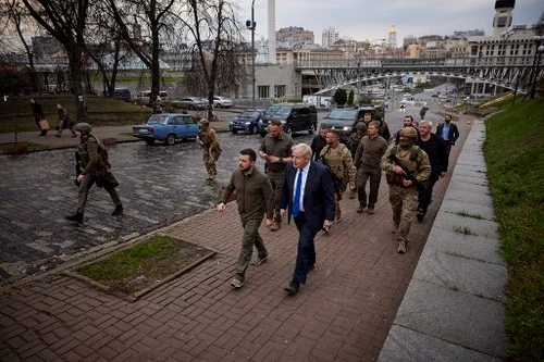 boris johnson kiev afp 2 jpg