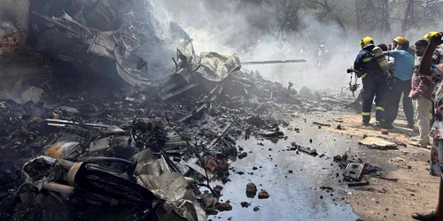 Avion prăbușit în India. FOTO Profimedia