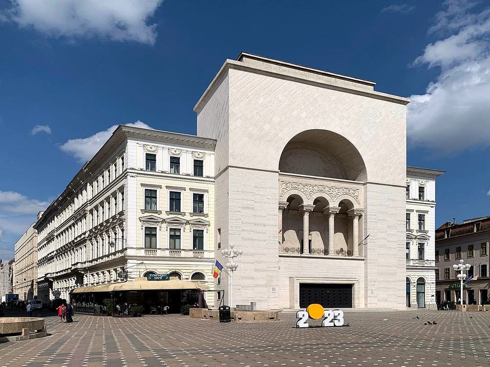 Clădirea Teatrului și Operei din Timișoara FOTO wikipedia.ro