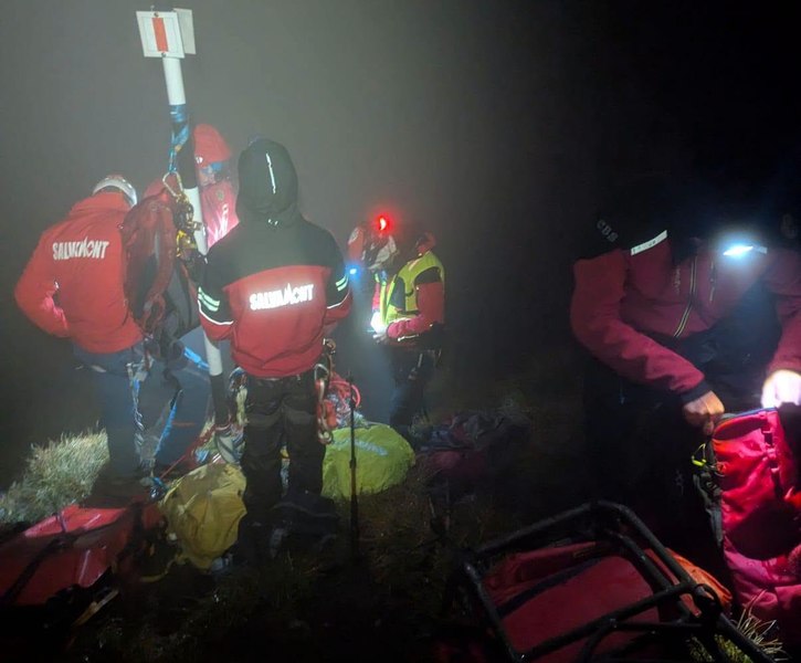 Toți salvamontiștii din Argeș, mobilizați pentru recuperarea unui turist căzut 200 de metri în Făgăraș: „Vă rugăm să nu vă supraestimaţi puterile”